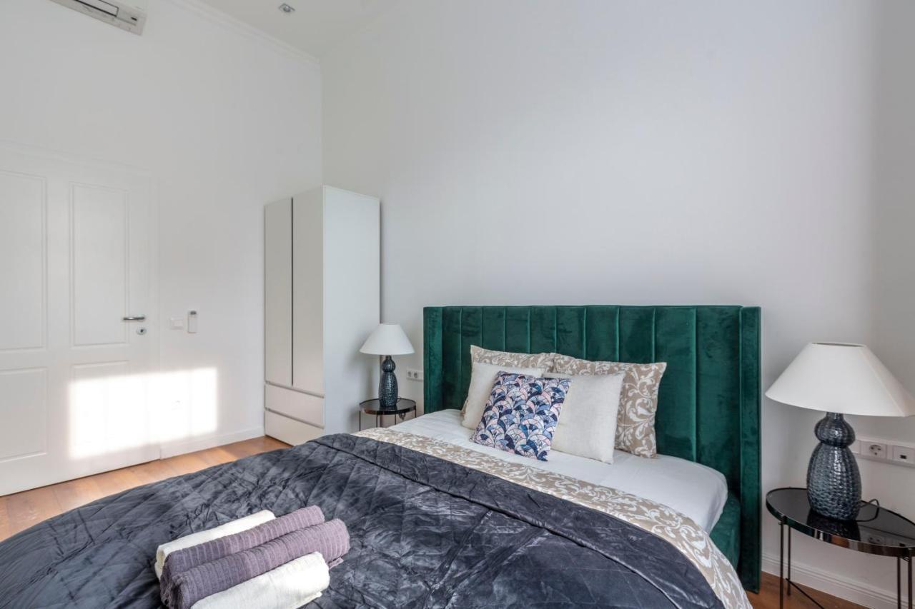 Glorious Central Apartment Next To The New York Cafe بودابست المظهر الخارجي الصورة